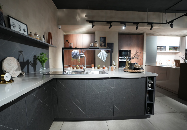 What Are Some Smart Storage Ideas for a Sleek Modern Kitchen Design?