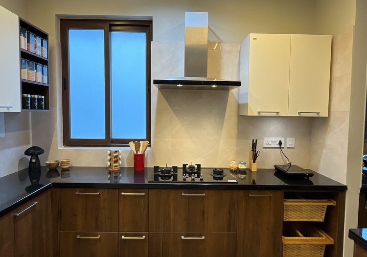 L-Shaped Modular Kitchen