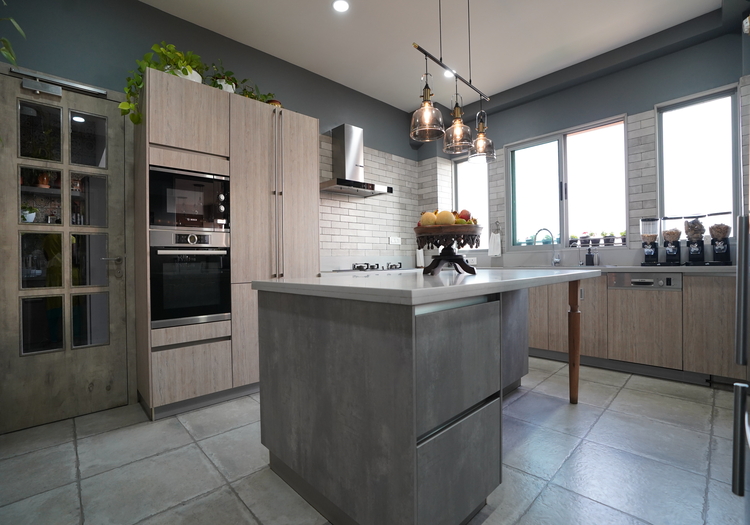 Why an Island Kitchen Is the Heart of Modern Homes