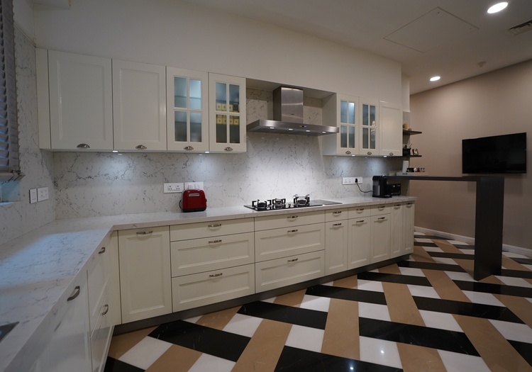 U-Shaped vs L-Shaped Kitchen: Which Layout Is Better for Your Home?
