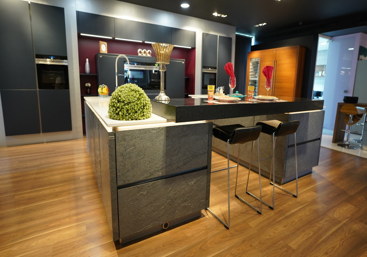 Which Modular Kitchen Brand is Best for High Humidity in Mumbai?