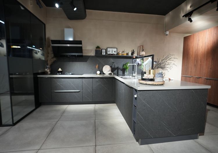 Island Kitchen vs Parallel Kitchen vs L-Shape Which Modular Kitchen Layout Is Right for Your Indian Home