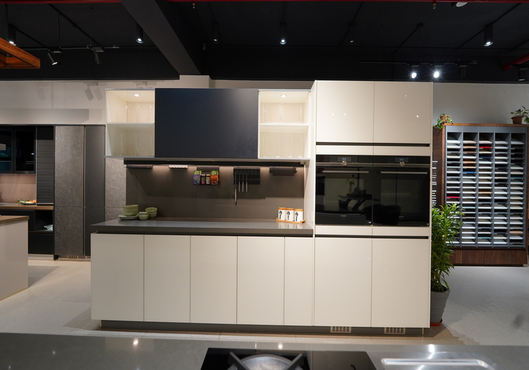 Island Kitchen Design in India Is It Right for Your Home (Space, Cost & Indian Cooking Reality Check)